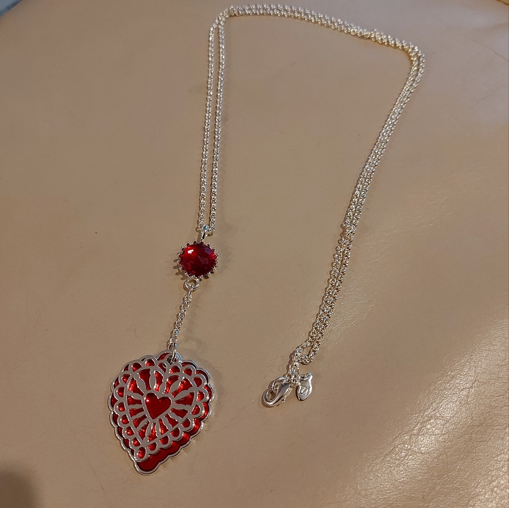 Red silver Yanbal necklace